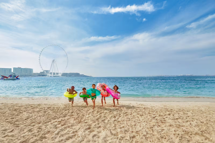 Ingyen nyaralnak a gyerekek Dubajban