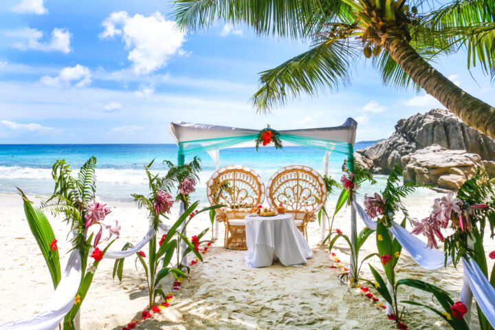 Seychelle-szigetek esküvő – álomesküvő a trópusokon